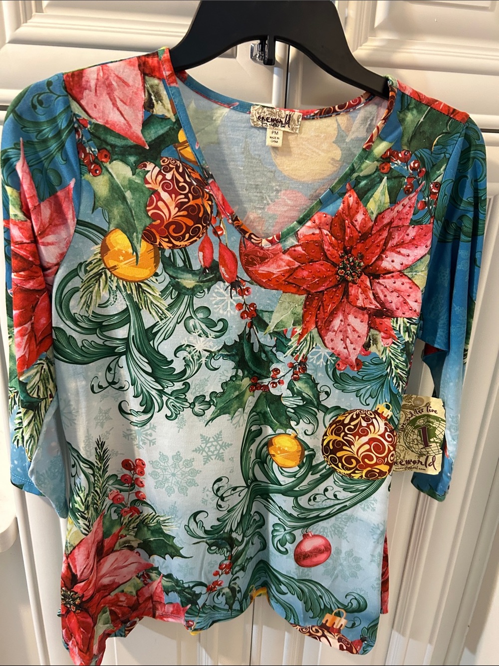 ONE WORLD V-Neck Holiday Floral Tee - Blue, Red, Green